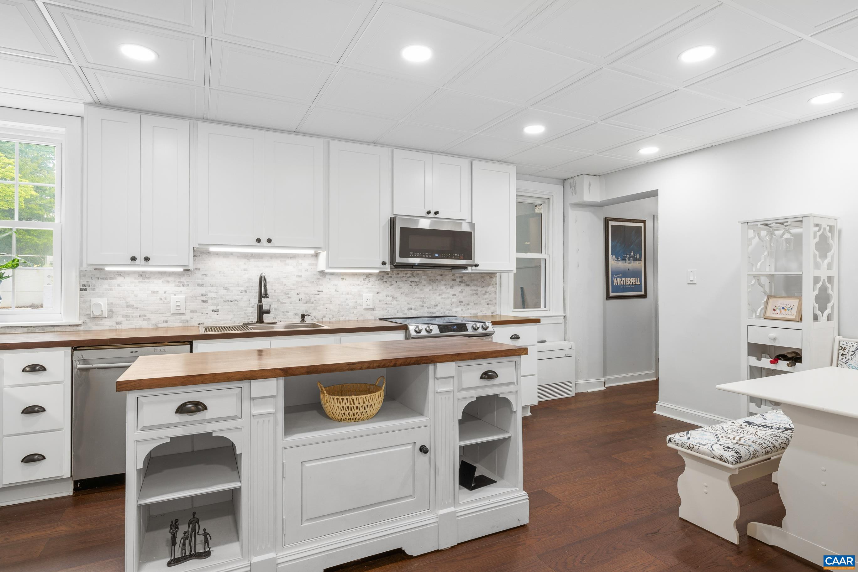 104 BUCKINGHAM CIR, CHARLOTTESVILLE, Virginia 22903, 6 Bedrooms Bedrooms, ,3 BathroomsBathrooms,Residential,104 Buckingham Circle,104 BUCKINGHAM CIR,677634 MLS # 677634 104 BUCKINGHAM CIR, CHARLOTTESVILLE, Virginia 22903, 6 Bedrooms Bedrooms, ,3 BathroomsBathrooms,Residential,104 Buckingham Circle,104 BUCKINGHAM CIR,677634 MLS # 677634