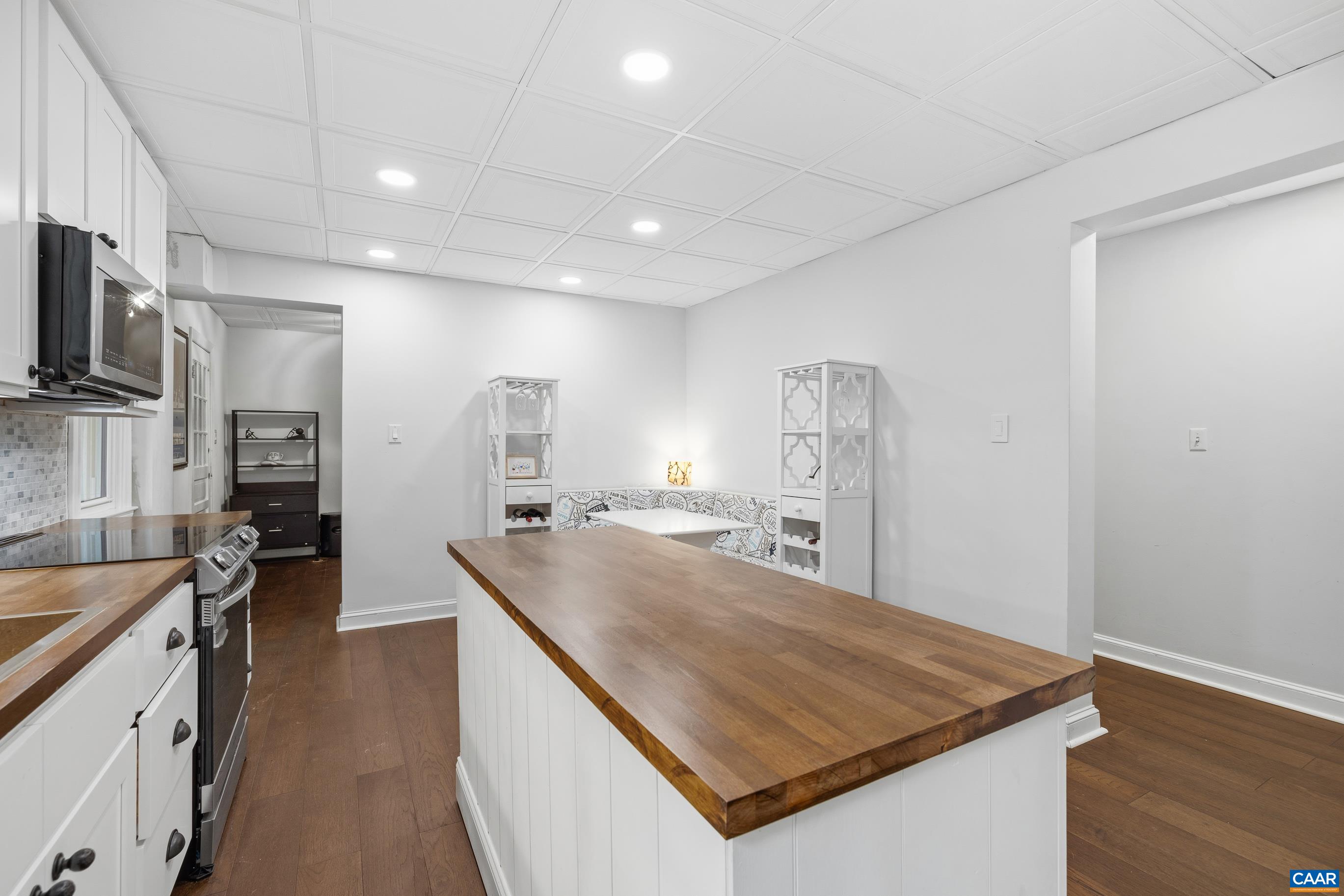 104 BUCKINGHAM CIR, CHARLOTTESVILLE, Virginia 22903, 6 Bedrooms Bedrooms, ,3 BathroomsBathrooms,Residential,104 Buckingham Circle,104 BUCKINGHAM CIR,677634 MLS # 677634 104 BUCKINGHAM CIR, CHARLOTTESVILLE, Virginia 22903, 6 Bedrooms Bedrooms, ,3 BathroomsBathrooms,Residential,104 Buckingham Circle,104 BUCKINGHAM CIR,677634 MLS # 677634