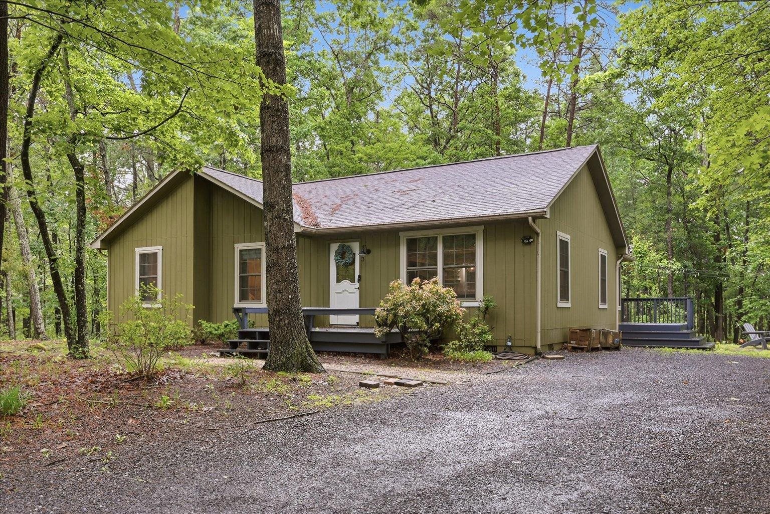 323 PALMER RD, BASYE, Virginia 22810, 3 Bedrooms Bedrooms, ,2 BathroomsBathrooms,Residential,323 PALMER RD,677664 MLS # 677664