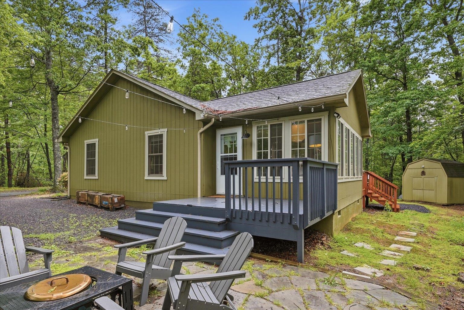 323 PALMER RD, BASYE, Virginia 22810, 3 Bedrooms Bedrooms, ,2 BathroomsBathrooms,Residential,323 PALMER RD,677664 MLS # 677664
