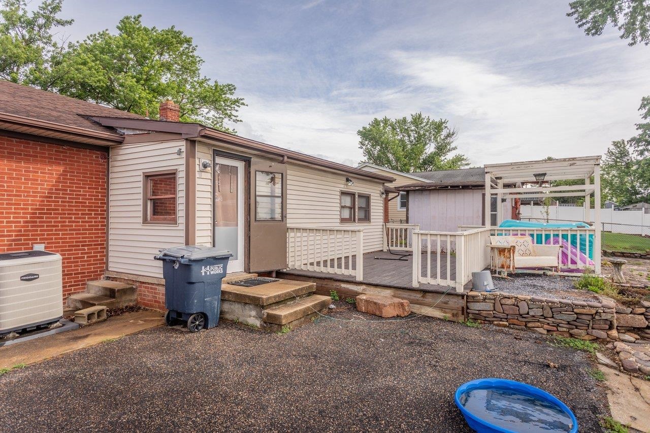 220 ROCKINGHAM DR, HARRISONBURG, Virginia 22802, 3 Bedrooms Bedrooms, ,1 BathroomBathrooms,Residential,220 ROCKINGHAM DR,677688 MLS # 677688 220 ROCKINGHAM DR, HARRISONBURG, Virginia 22802, 3 Bedrooms Bedrooms, ,1 BathroomBathrooms,Residential,220 ROCKINGHAM DR,677688 MLS # 677688