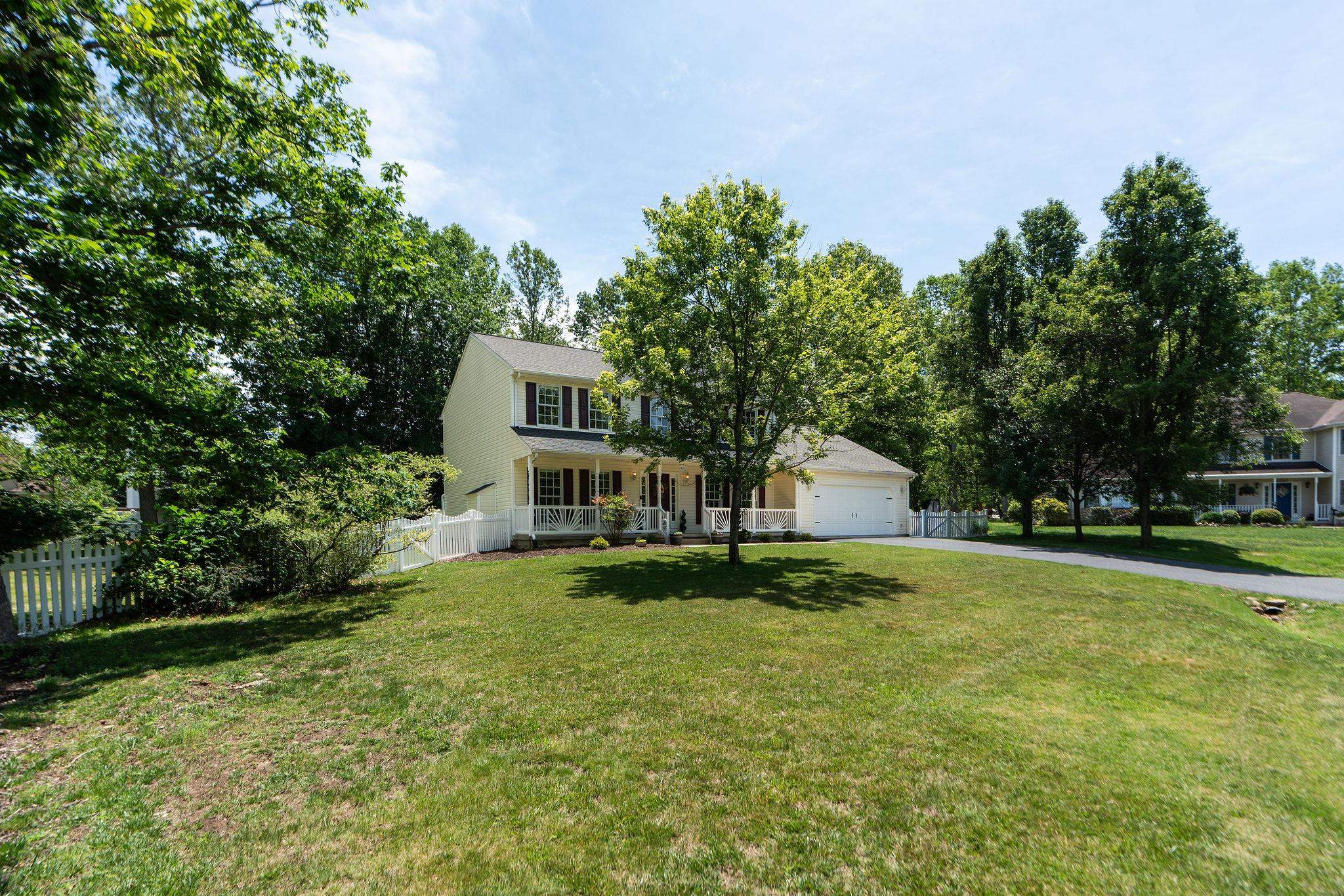 368 ARROWHEAD LN, STUARTS DRAFT, Virginia 24477, 4 Bedrooms Bedrooms, ,3 BathroomsBathrooms,Residential,368 ARROWHEAD LN,677689 MLS # 677689 368 ARROWHEAD LN, STUARTS DRAFT, Virginia 24477, 4 Bedrooms Bedrooms, ,3 BathroomsBathrooms,Residential,368 ARROWHEAD LN,677689 MLS # 677689