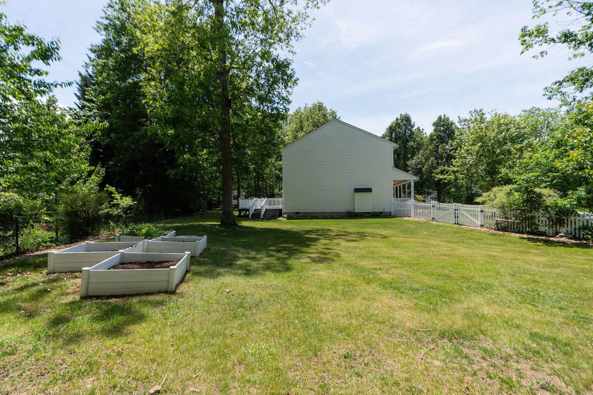 368 ARROWHEAD LN, STUARTS DRAFT, Virginia 24477, 4 Bedrooms Bedrooms, ,3 BathroomsBathrooms,Residential,368 ARROWHEAD LN,677689 MLS # 677689 368 ARROWHEAD LN, STUARTS DRAFT, Virginia 24477, 4 Bedrooms Bedrooms, ,3 BathroomsBathrooms,Residential,368 ARROWHEAD LN,677689 MLS # 677689