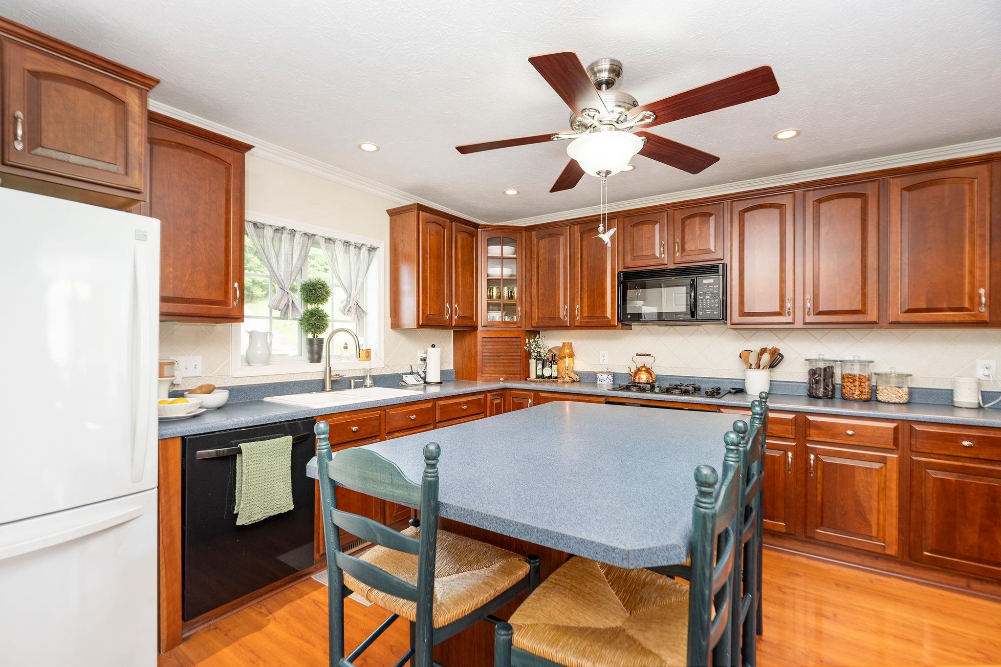 440 GALENA RD, STAUNTON, Virginia 24401, 4 Bedrooms Bedrooms, ,2 BathroomsBathrooms,Residential,440 GALENA RD,677693 MLS # 677693 440 GALENA RD, STAUNTON, Virginia 24401, 4 Bedrooms Bedrooms, ,2 BathroomsBathrooms,Residential,440 GALENA RD,677693 MLS # 677693