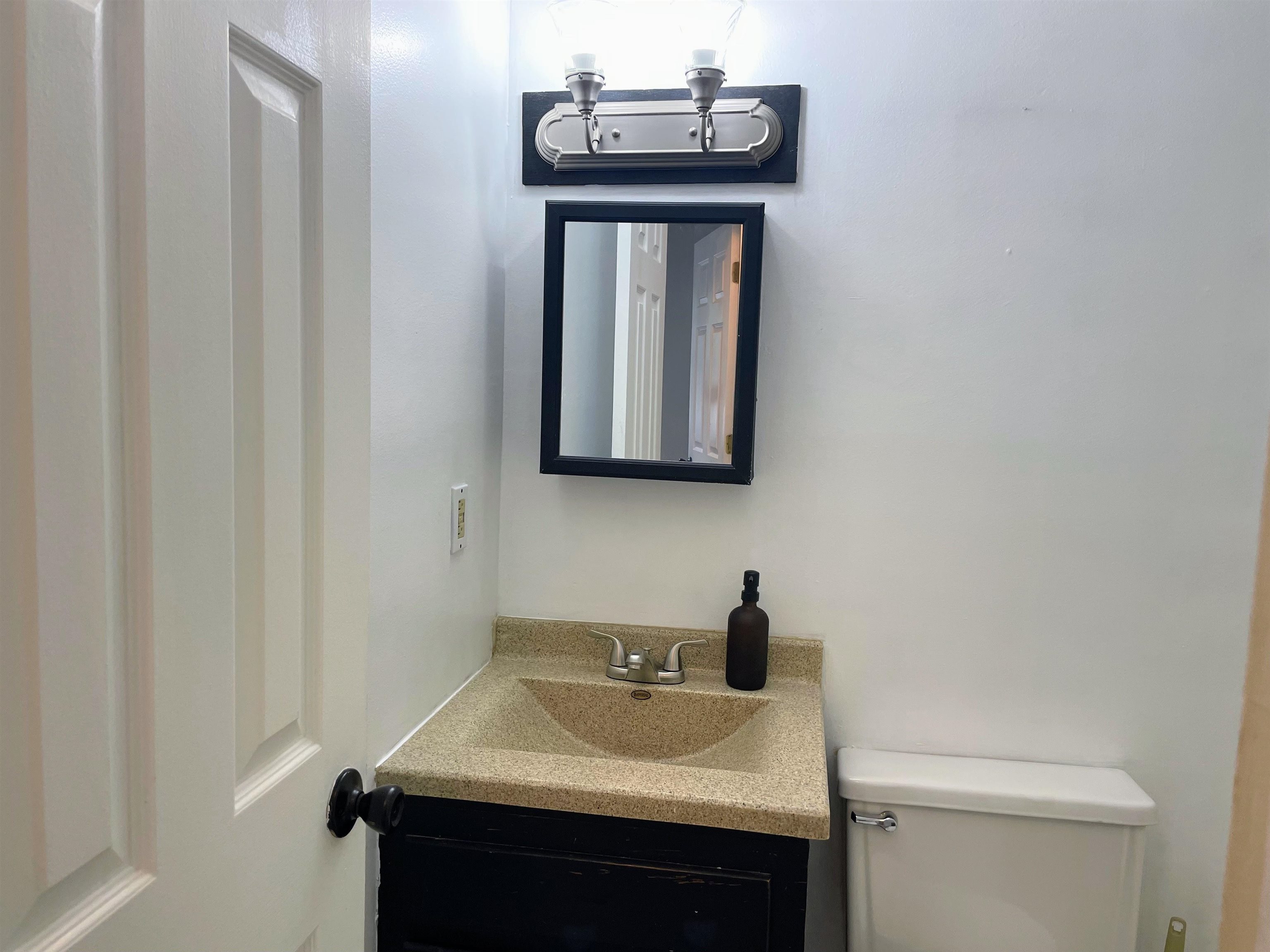 1201 4TH ST, WAYNESBORO, Virginia 22980, 2 Bedrooms Bedrooms, ,1 BathroomBathrooms,Residential,1201 4TH ST,677697 MLS # 677697 1201 4TH ST, WAYNESBORO, Virginia 22980, 2 Bedrooms Bedrooms, ,1 BathroomBathrooms,Residential,1201 4TH ST,677697 MLS # 677697