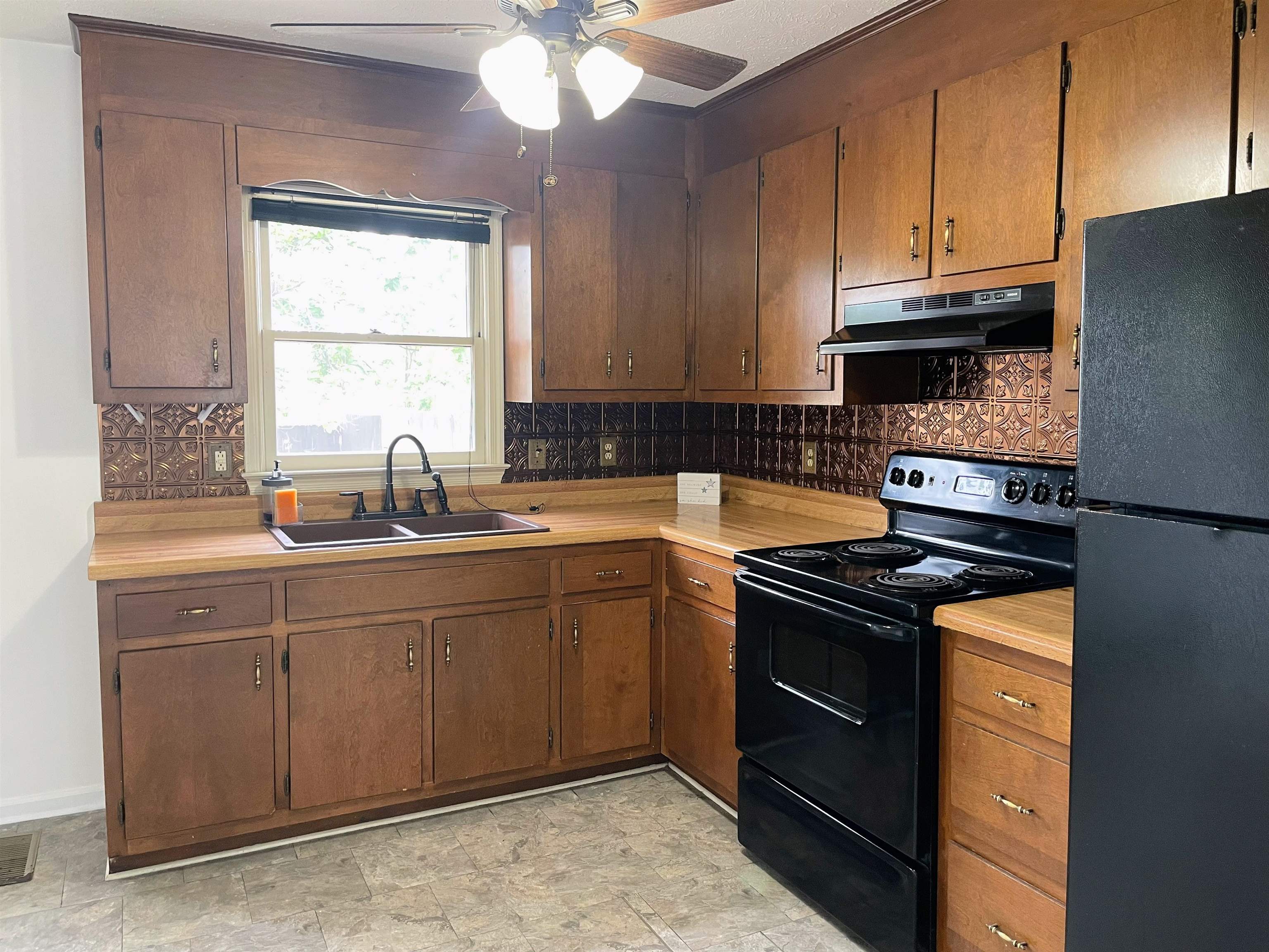 1201 4TH ST, WAYNESBORO, Virginia 22980, 2 Bedrooms Bedrooms, ,1 BathroomBathrooms,Residential,1201 4TH ST,677697 MLS # 677697 1201 4TH ST, WAYNESBORO, Virginia 22980, 2 Bedrooms Bedrooms, ,1 BathroomBathrooms,Residential,1201 4TH ST,677697 MLS # 677697