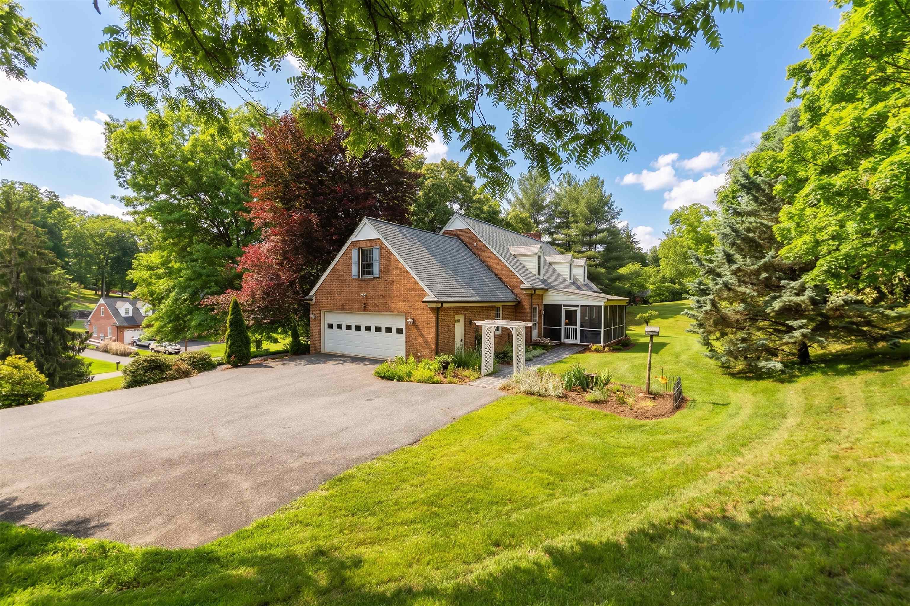 1430 DOGWOOD RD, STAUNTON, Virginia 24401, 3 Bedrooms Bedrooms, ,4 BathroomsBathrooms,Residential,1430 DOGWOOD RD,677701 MLS # 677701 1430 DOGWOOD RD, STAUNTON, Virginia 24401, 3 Bedrooms Bedrooms, ,4 BathroomsBathrooms,Residential,1430 DOGWOOD RD,677701 MLS # 677701