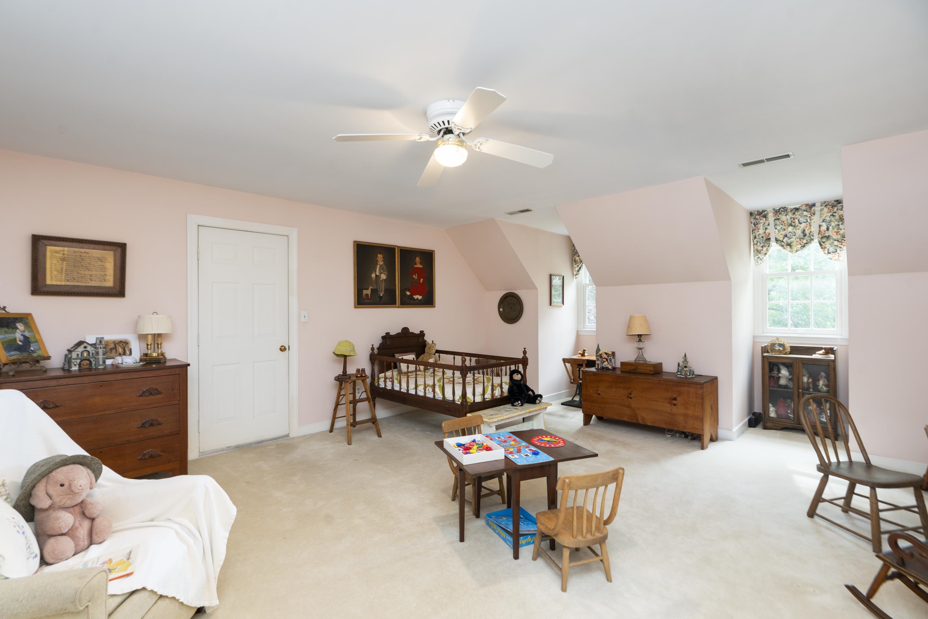 1430 DOGWOOD RD, STAUNTON, Virginia 24401, 3 Bedrooms Bedrooms, ,4 BathroomsBathrooms,Residential,1430 DOGWOOD RD,677701 MLS # 677701 1430 DOGWOOD RD, STAUNTON, Virginia 24401, 3 Bedrooms Bedrooms, ,4 BathroomsBathrooms,Residential,1430 DOGWOOD RD,677701 MLS # 677701