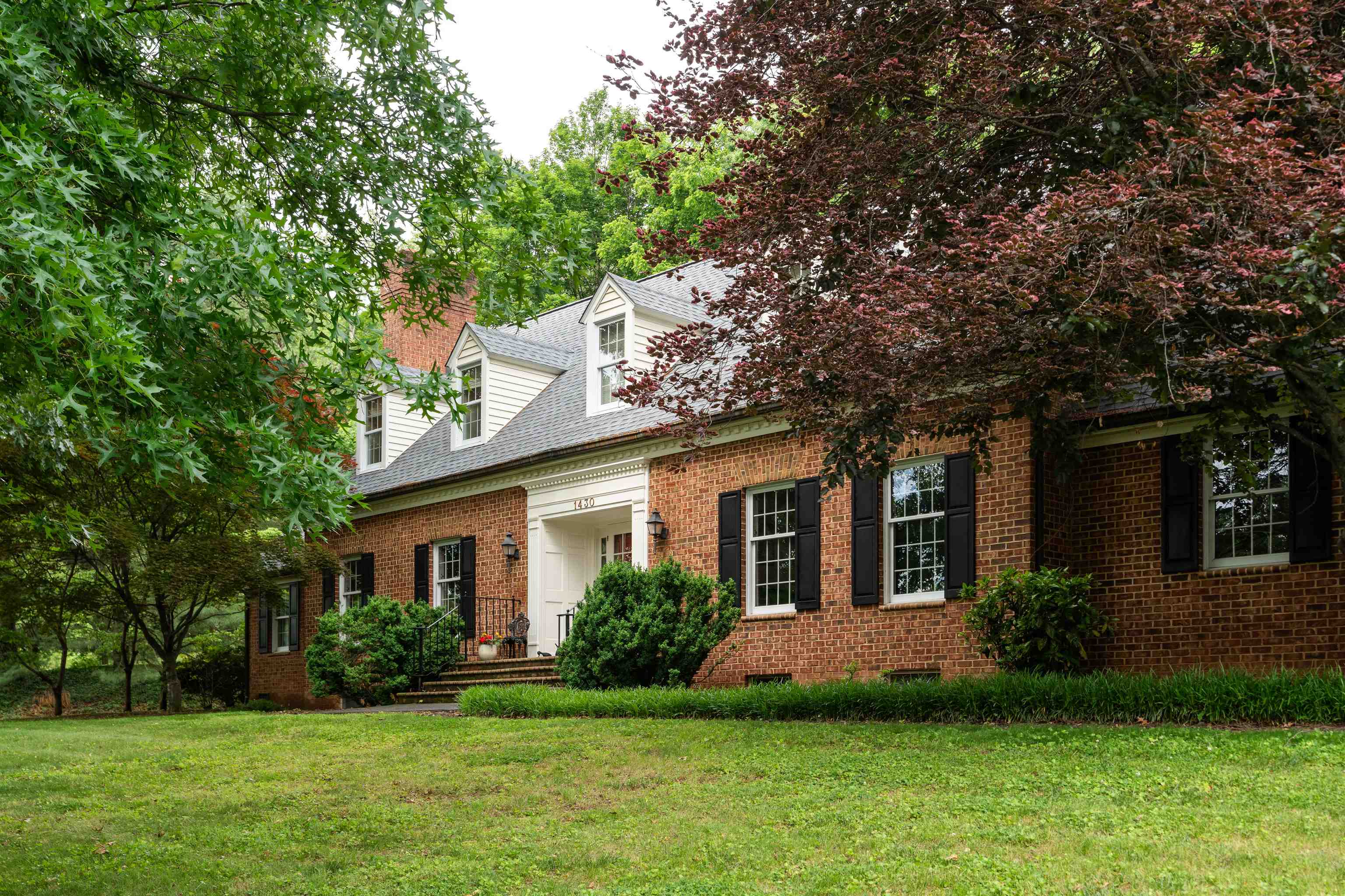 1430 DOGWOOD RD, STAUNTON, Virginia 24401, 3 Bedrooms Bedrooms, ,4 BathroomsBathrooms,Residential,1430 DOGWOOD RD,677701 MLS # 677701 1430 DOGWOOD RD, STAUNTON, Virginia 24401, 3 Bedrooms Bedrooms, ,4 BathroomsBathrooms,Residential,1430 DOGWOOD RD,677701 MLS # 677701