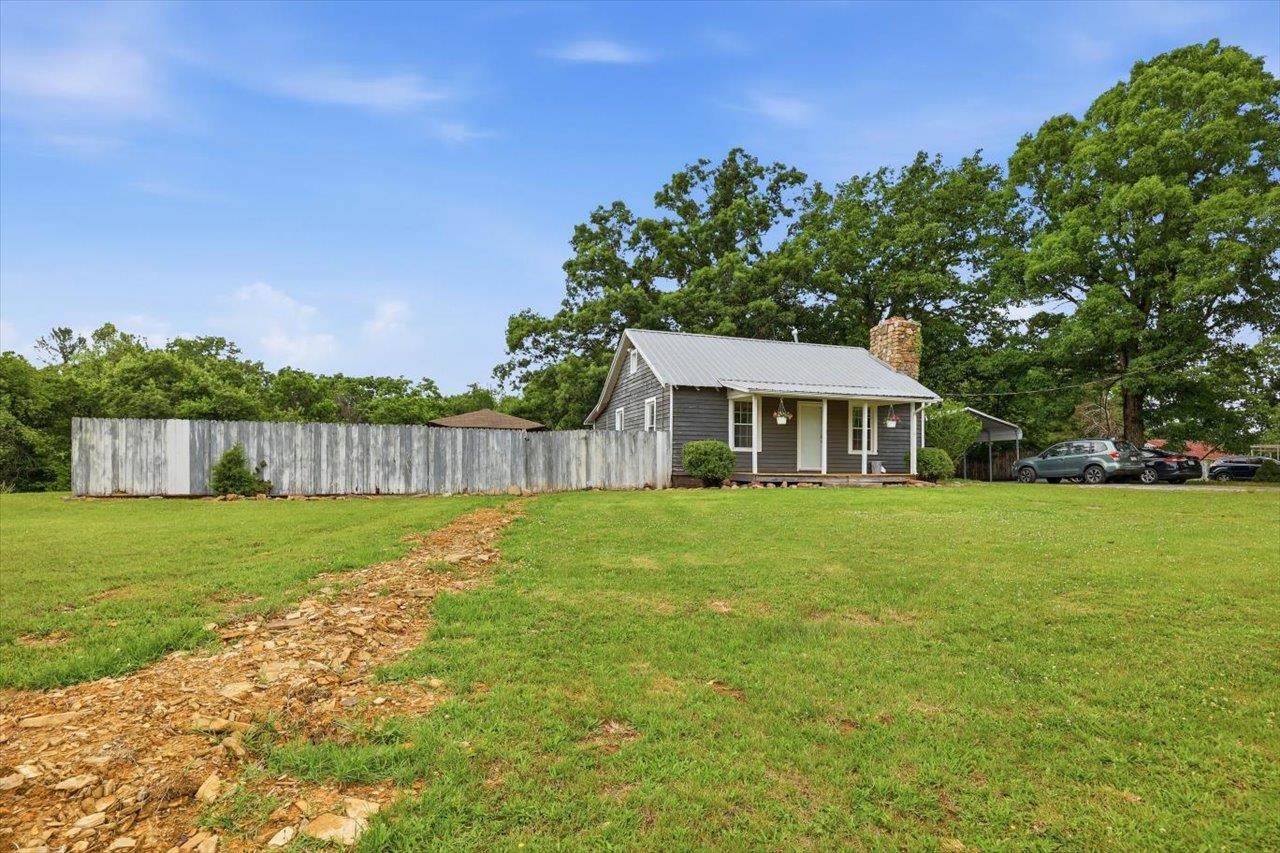 1296 NEW HOPE RD, STAUNTON, Virginia 24401, 2 Bedrooms Bedrooms, ,2 BathroomsBathrooms,Residential,1296 NEW HOPE RD,677703 MLS # 677703 1296 NEW HOPE RD, STAUNTON, Virginia 24401, 2 Bedrooms Bedrooms, ,2 BathroomsBathrooms,Residential,1296 NEW HOPE RD,677703 MLS # 677703