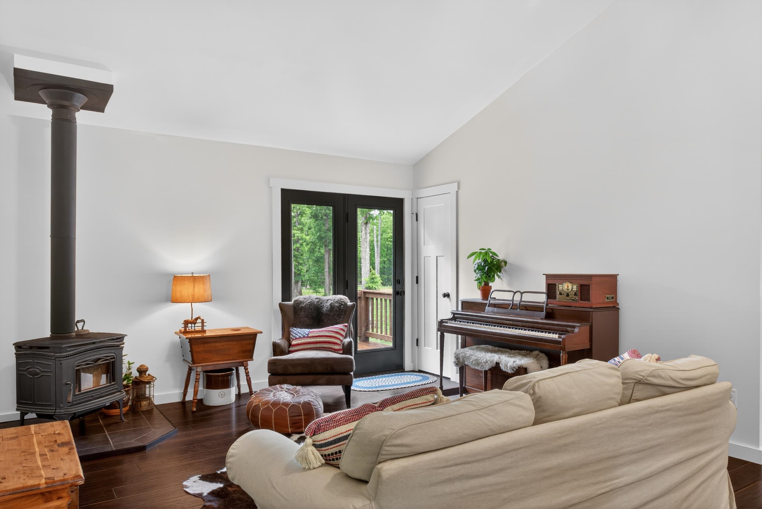594 ESTALINE VALLEY RD, CRAIGSVILLE, Virginia 24430, 3 Bedrooms Bedrooms, ,2 BathroomsBathrooms,Residential,594 ESTALINE VALLEY RD,677707 MLS # 677707 594 ESTALINE VALLEY RD, CRAIGSVILLE, Virginia 24430, 3 Bedrooms Bedrooms, ,2 BathroomsBathrooms,Residential,594 ESTALINE VALLEY RD,677707 MLS # 677707
