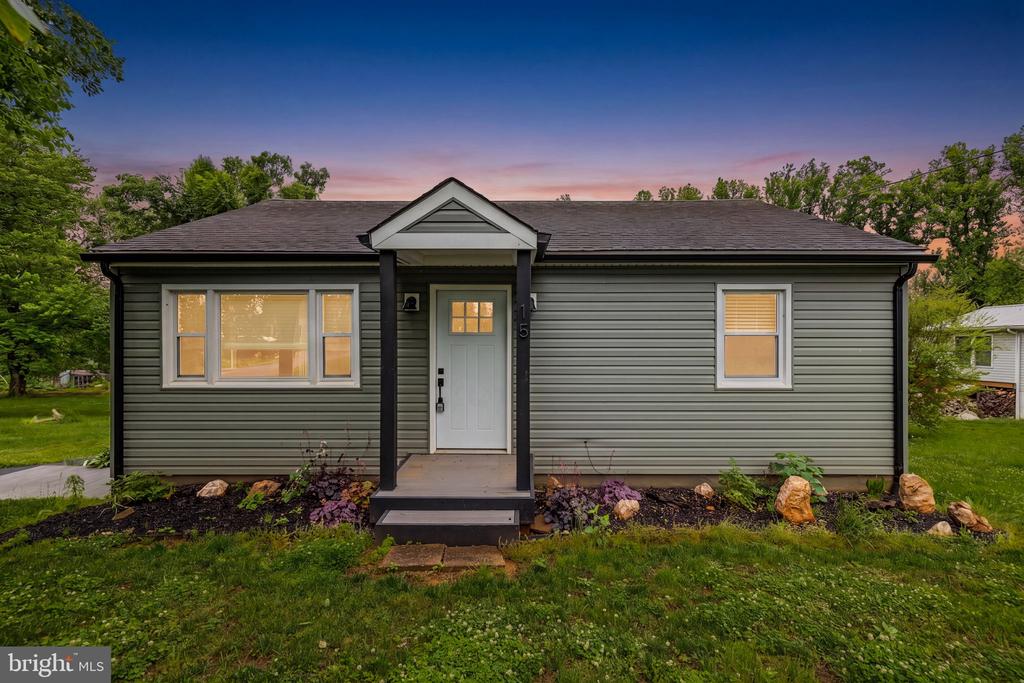 15 MOUNTAIN VIEW RD, FLINT HILL, Virginia 22637, 2 Bedrooms Bedrooms, ,2 BathroomsBathrooms,Residential,15 MOUNTAIN VIEW RD,VARP2002588 MLS # VARP2002588 15 MOUNTAIN VIEW RD, FLINT HILL, Virginia 22637, 2 Bedrooms Bedrooms, ,2 BathroomsBathrooms,Residential,15 MOUNTAIN VIEW RD,VARP2002588 MLS # VARP2002588