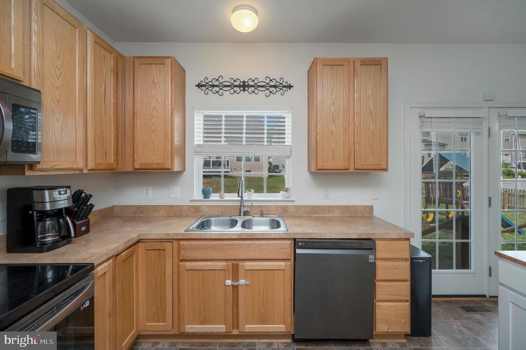 9202 MAPLE VALLEY DR, FREDERICKSBURG, Virginia 22407, 4 Bedrooms Bedrooms, ,3 BathroomsBathrooms,Residential,9202 MAPLE VALLEY DR,VASP2042366 MLS # VASP2042366 9202 MAPLE VALLEY DR, FREDERICKSBURG, Virginia 22407, 4 Bedrooms Bedrooms, ,3 BathroomsBathrooms,Residential,9202 MAPLE VALLEY DR,VASP2042366 MLS # VASP2042366