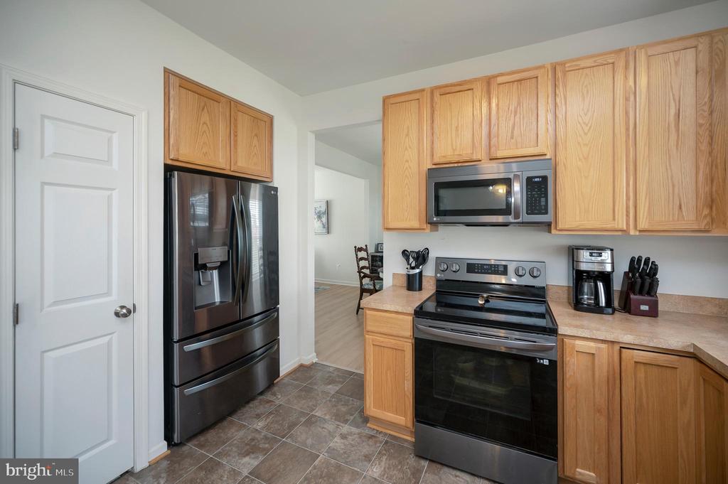 9202 MAPLE VALLEY DR, FREDERICKSBURG, Virginia 22407, 4 Bedrooms Bedrooms, ,3 BathroomsBathrooms,Residential,9202 MAPLE VALLEY DR,VASP2042366 MLS # VASP2042366 9202 MAPLE VALLEY DR, FREDERICKSBURG, Virginia 22407, 4 Bedrooms Bedrooms, ,3 BathroomsBathrooms,Residential,9202 MAPLE VALLEY DR,VASP2042366 MLS # VASP2042366