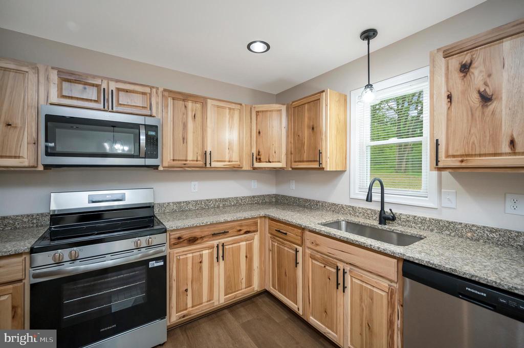 14169 SILVER HILL RD, SUMERDUCK, Virginia 22742, 3 Bedrooms Bedrooms, ,2 BathroomsBathrooms,Residential,14169 SILVER HILL RD,VAFQ2022252 MLS # VAFQ2022252 14169 SILVER HILL RD, SUMERDUCK, Virginia 22742, 3 Bedrooms Bedrooms, ,2 BathroomsBathrooms,Residential,14169 SILVER HILL RD,VAFQ2022252 MLS # VAFQ2022252