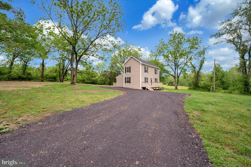 14169 SILVER HILL RD, SUMERDUCK, Virginia 22742, 3 Bedrooms Bedrooms, ,2 BathroomsBathrooms,Residential,14169 SILVER HILL RD,VAFQ2022252 MLS # VAFQ2022252 14169 SILVER HILL RD, SUMERDUCK, Virginia 22742, 3 Bedrooms Bedrooms, ,2 BathroomsBathrooms,Residential,14169 SILVER HILL RD,VAFQ2022252 MLS # VAFQ2022252