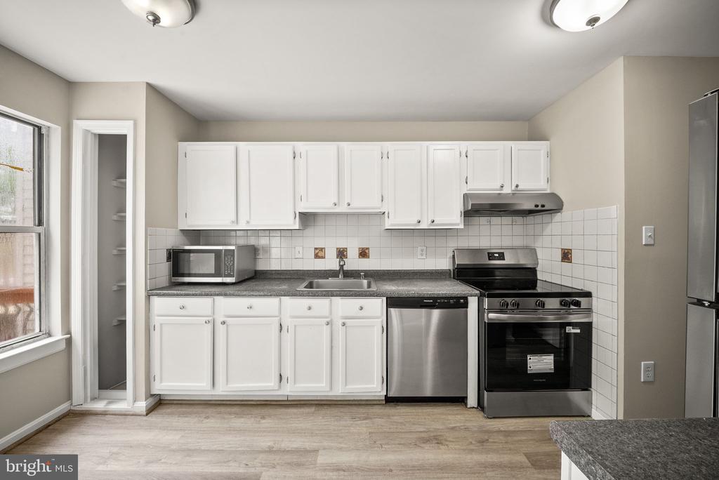 8 AVIARY ST, WARRENTON, Virginia 20186, 3 Bedrooms Bedrooms, ,2 BathroomsBathrooms,Residential,8 AVIARY ST,VAFQ2021804 MLS # VAFQ2021804 8 AVIARY ST, WARRENTON, Virginia 20186, 3 Bedrooms Bedrooms, ,2 BathroomsBathrooms,Residential,8 AVIARY ST,VAFQ2021804 MLS # VAFQ2021804