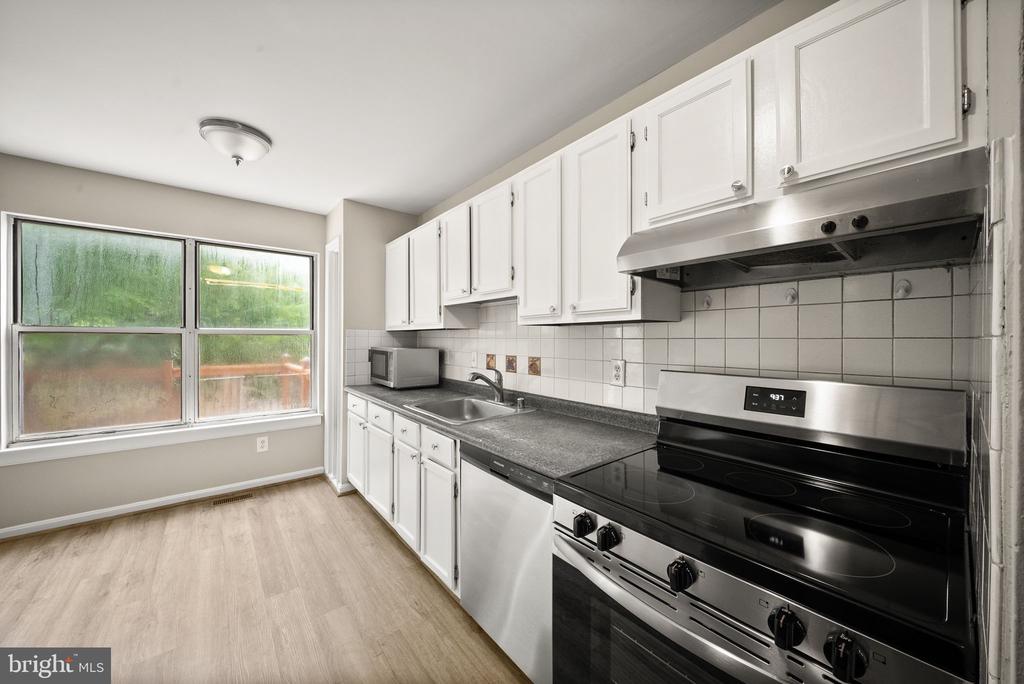 8 AVIARY ST, WARRENTON, Virginia 20186, 3 Bedrooms Bedrooms, ,2 BathroomsBathrooms,Residential,8 AVIARY ST,VAFQ2021804 MLS # VAFQ2021804 8 AVIARY ST, WARRENTON, Virginia 20186, 3 Bedrooms Bedrooms, ,2 BathroomsBathrooms,Residential,8 AVIARY ST,VAFQ2021804 MLS # VAFQ2021804