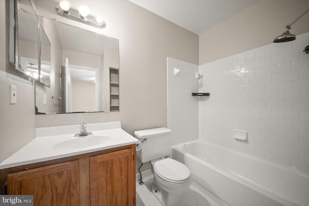 8 AVIARY ST, WARRENTON, Virginia 20186, 3 Bedrooms Bedrooms, ,2 BathroomsBathrooms,Residential,8 AVIARY ST,VAFQ2021804 MLS # VAFQ2021804 8 AVIARY ST, WARRENTON, Virginia 20186, 3 Bedrooms Bedrooms, ,2 BathroomsBathrooms,Residential,8 AVIARY ST,VAFQ2021804 MLS # VAFQ2021804