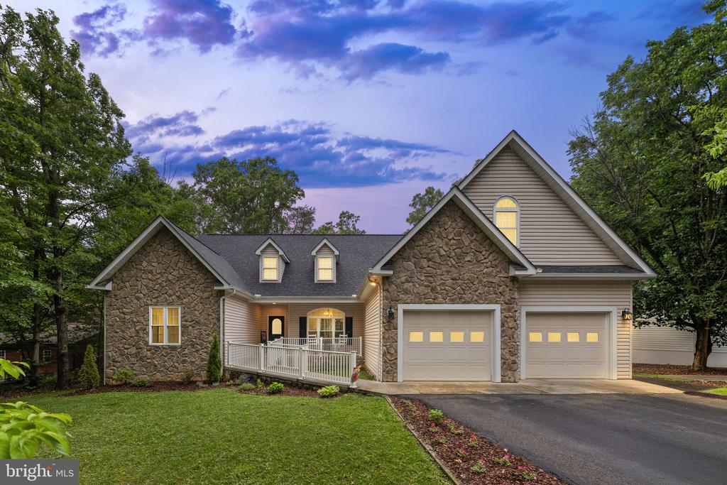 126 YORKTOWN BLVD, LOCUST GROVE, Virginia 22508, 4 Bedrooms Bedrooms, ,3 BathroomsBathrooms,Residential,126 YORKTOWN BLVD,VAOR2014308 MLS # VAOR2014308 126 YORKTOWN BLVD, LOCUST GROVE, Virginia 22508, 4 Bedrooms Bedrooms, ,3 BathroomsBathrooms,Residential,126 YORKTOWN BLVD,VAOR2014308 MLS # VAOR2014308