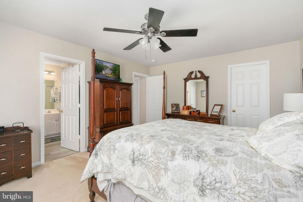 3132 RUNNING QUAIL TRL, AMISSVILLE, Virginia 20106, 3 Bedrooms Bedrooms, ,2 BathroomsBathrooms,Residential,3132 RUNNING QUAIL TRL,VACU2013780 MLS # VACU2013780 3132 RUNNING QUAIL TRL, AMISSVILLE, Virginia 20106, 3 Bedrooms Bedrooms, ,2 BathroomsBathrooms,Residential,3132 RUNNING QUAIL TRL,VACU2013780 MLS # VACU2013780