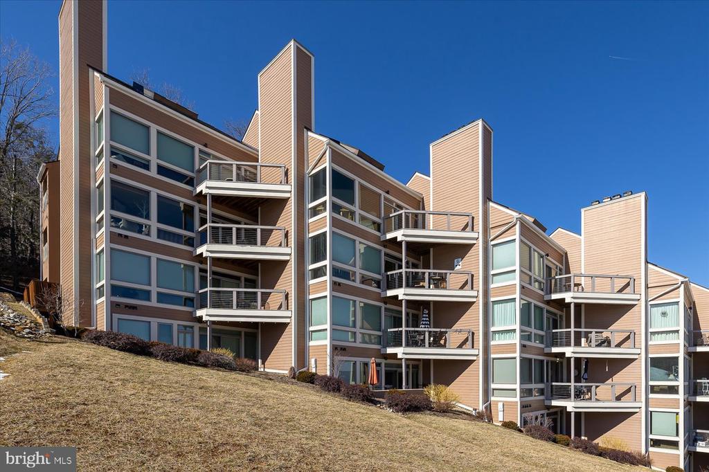 905 DIAMOND HILL, Virginia 22967, 1 Bedroom Bedrooms, ,1 BathroomBathrooms,Residential,Diamond Hill 905,905 DIAMOND HILL,VANL2000666 MLS # VANL2000666 905 DIAMOND HILL, Virginia 22967, 1 Bedroom Bedrooms, ,1 BathroomBathrooms,Residential,Diamond Hill 905,905 DIAMOND HILL,VANL2000666 MLS # VANL2000666