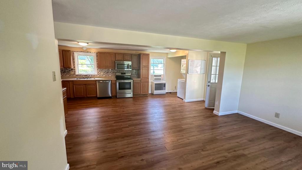 400 SIXTH ST, LURAY, Virginia 22835, 2 Bedrooms Bedrooms, ,1 BathroomBathrooms,Residential,400 SIXTH ST,VAPA2006492 MLS # VAPA2006492