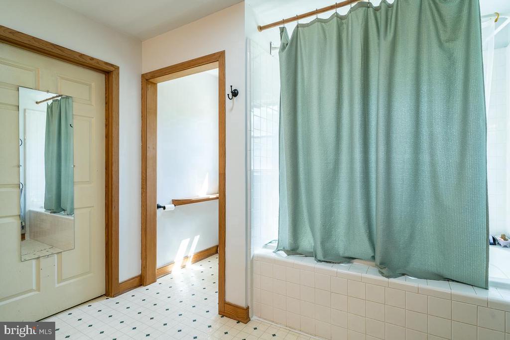 6070 FREDERICKSBURG RD, BARBOURSVILLE, Virginia 22923, 4 Bedrooms Bedrooms, ,3 BathroomsBathrooms,Residential,6070 FREDERICKSBURG RD,VAGR2000872 MLS # VAGR2000872 6070 FREDERICKSBURG RD, BARBOURSVILLE, Virginia 22923, 4 Bedrooms Bedrooms, ,3 BathroomsBathrooms,Residential,6070 FREDERICKSBURG RD,VAGR2000872 MLS # VAGR2000872