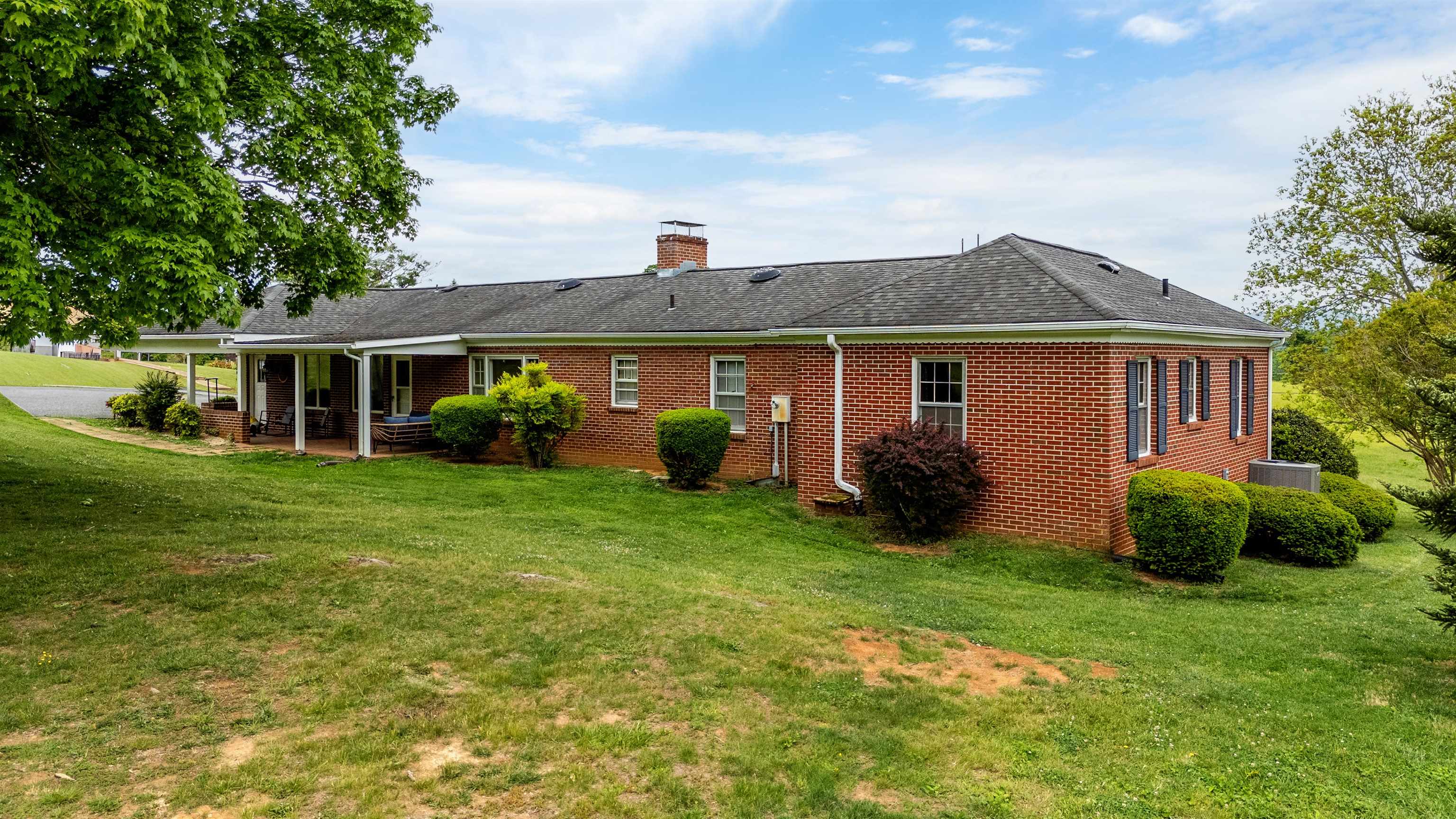 11 AVALON LN, LEXINGTON, Virginia 24450, 3 Bedrooms Bedrooms, ,2 BathroomsBathrooms,Residential,11 AVALON LN,674670 MLS # 674670 11 AVALON LN, LEXINGTON, Virginia 24450, 3 Bedrooms Bedrooms, ,2 BathroomsBathrooms,Residential,11 AVALON LN,674670 MLS # 674670
