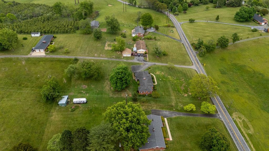 11 AVALON LN, LEXINGTON, Virginia 24450, 3 Bedrooms Bedrooms, ,2 BathroomsBathrooms,Residential,11 AVALON LN,674670 MLS # 674670 11 AVALON LN, LEXINGTON, Virginia 24450, 3 Bedrooms Bedrooms, ,2 BathroomsBathrooms,Residential,11 AVALON LN,674670 MLS # 674670