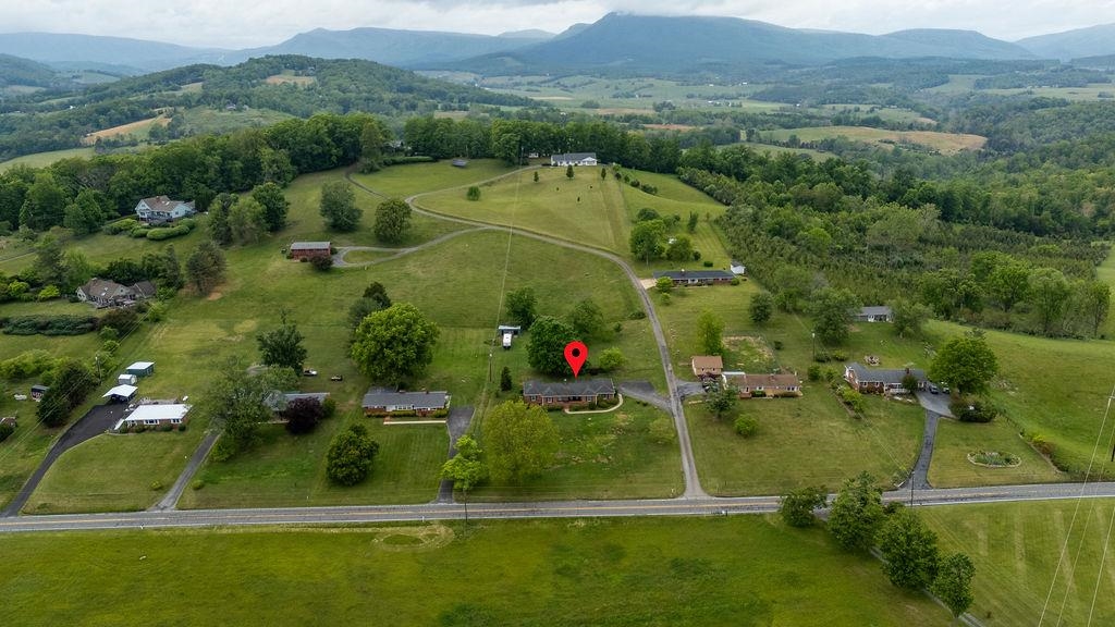 11 AVALON LN, LEXINGTON, Virginia 24450, 3 Bedrooms Bedrooms, ,2 BathroomsBathrooms,Residential,11 AVALON LN,674670 MLS # 674670 11 AVALON LN, LEXINGTON, Virginia 24450, 3 Bedrooms Bedrooms, ,2 BathroomsBathrooms,Residential,11 AVALON LN,674670 MLS # 674670