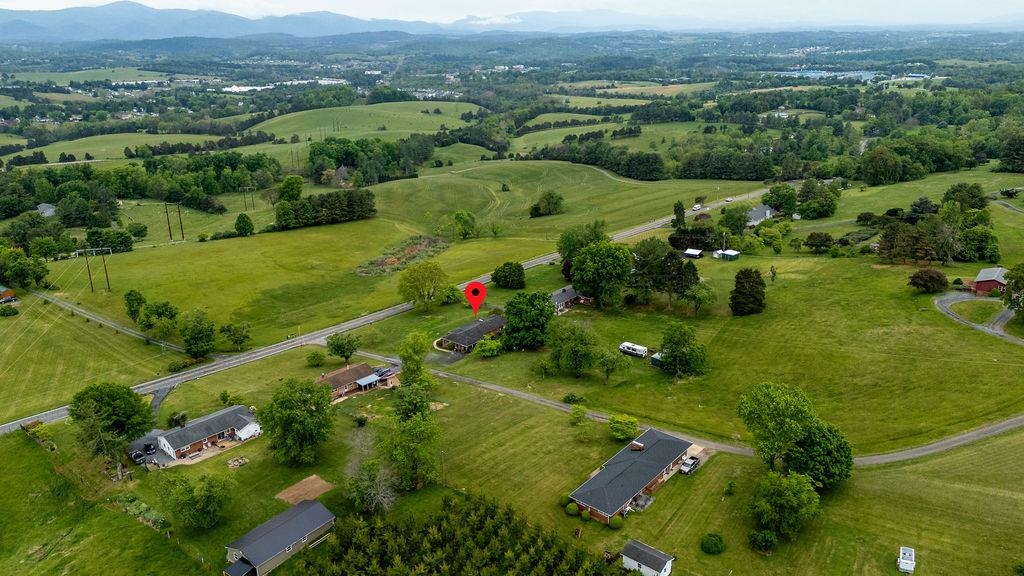 11 AVALON LN, LEXINGTON, Virginia 24450, 3 Bedrooms Bedrooms, ,2 BathroomsBathrooms,Residential,11 AVALON LN,674670 MLS # 674670 11 AVALON LN, LEXINGTON, Virginia 24450, 3 Bedrooms Bedrooms, ,2 BathroomsBathrooms,Residential,11 AVALON LN,674670 MLS # 674670