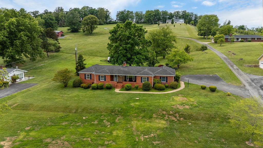 11 AVALON LN, LEXINGTON, Virginia 24450, 3 Bedrooms Bedrooms, ,2 BathroomsBathrooms,Residential,11 AVALON LN,674670 MLS # 674670 11 AVALON LN, LEXINGTON, Virginia 24450, 3 Bedrooms Bedrooms, ,2 BathroomsBathrooms,Residential,11 AVALON LN,674670 MLS # 674670
