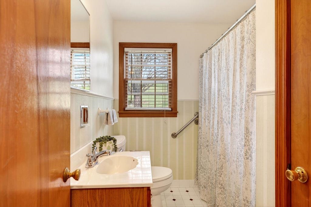 11 AVALON LN, LEXINGTON, Virginia 24450, 3 Bedrooms Bedrooms, ,2 BathroomsBathrooms,Residential,11 AVALON LN,674670 MLS # 674670 11 AVALON LN, LEXINGTON, Virginia 24450, 3 Bedrooms Bedrooms, ,2 BathroomsBathrooms,Residential,11 AVALON LN,674670 MLS # 674670