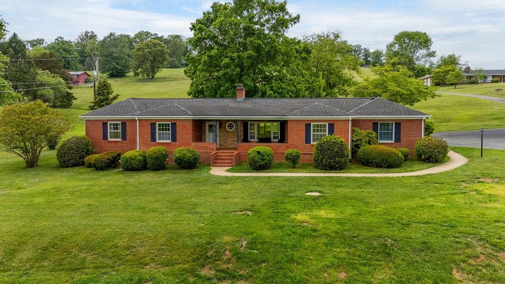 11 AVALON LN, LEXINGTON, Virginia 24450, 3 Bedrooms Bedrooms, ,2 BathroomsBathrooms,Residential,11 AVALON LN,674670 MLS # 674670 11 AVALON LN, LEXINGTON, Virginia 24450, 3 Bedrooms Bedrooms, ,2 BathroomsBathrooms,Residential,11 AVALON LN,674670 MLS # 674670