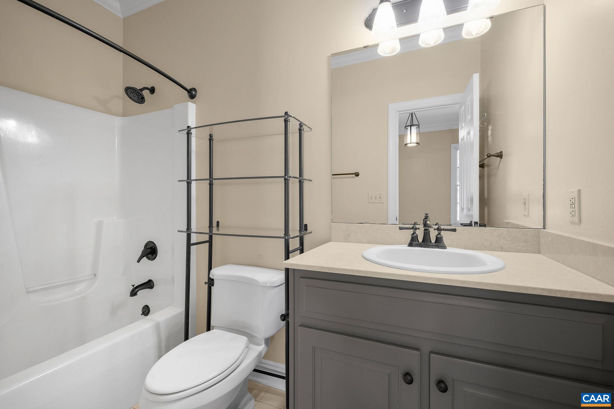 En-suite bath for bedroom 4 En-suite bath for bedroom 4