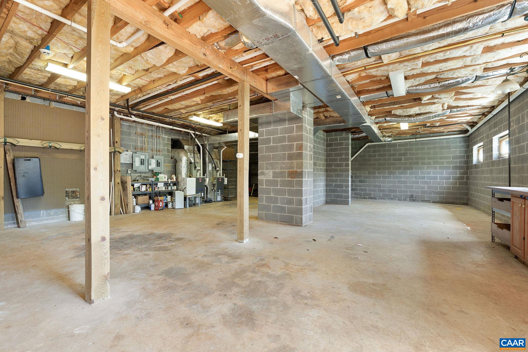 Basement with exterior access only Basement with exterior access only