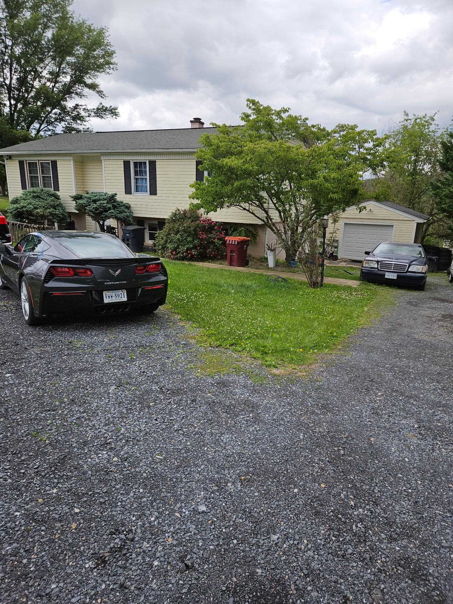 6140 W DONNAGAIL DR, PENN LAIRD, Virginia 22846, 4 Bedrooms Bedrooms, ,3 BathroomsBathrooms,Residential,6140 W DONNAGAIL DR,677708 MLS # 677708 6140 W DONNAGAIL DR, PENN LAIRD, Virginia 22846, 4 Bedrooms Bedrooms, ,3 BathroomsBathrooms,Residential,6140 W DONNAGAIL DR,677708 MLS # 677708