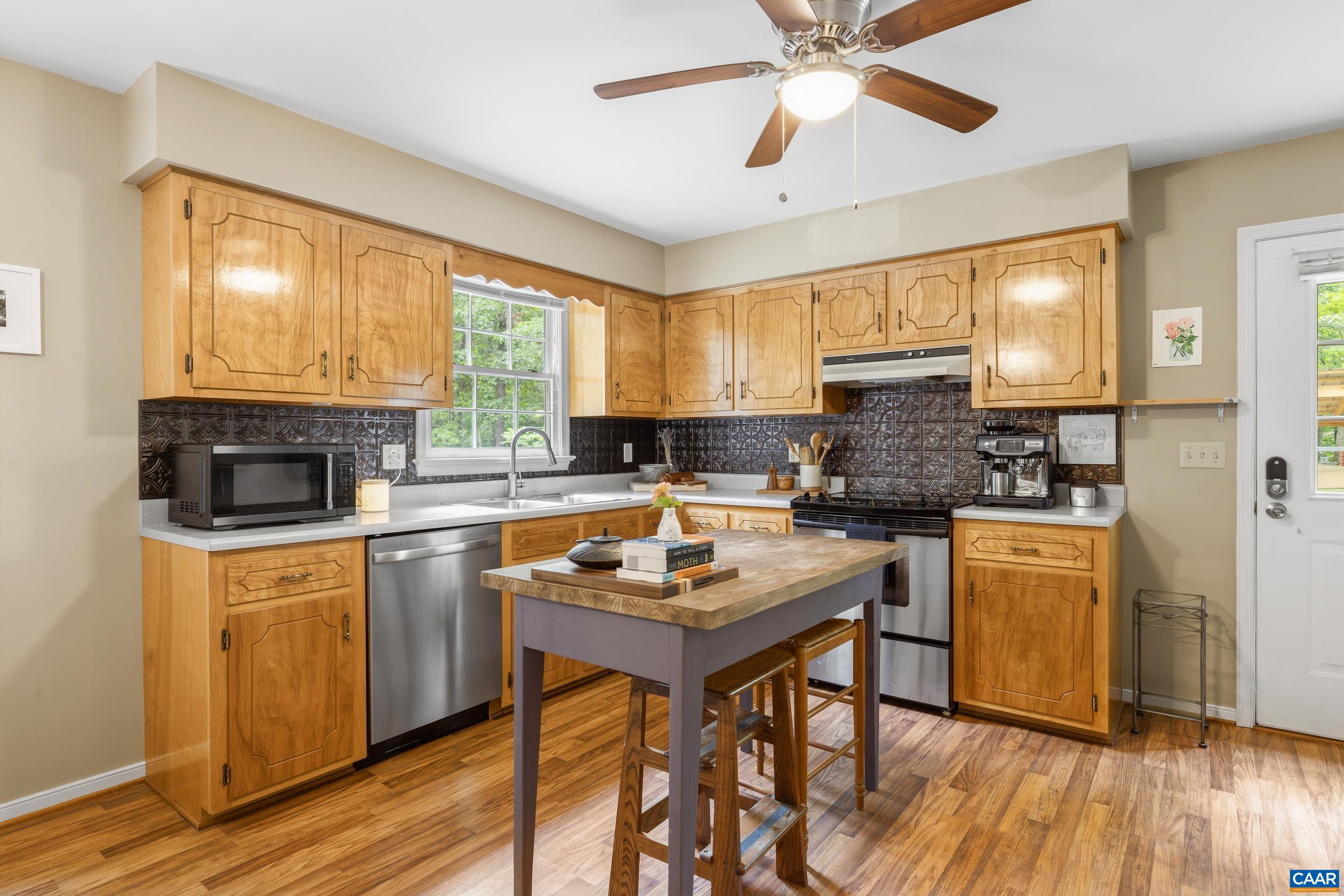 2321 RURITAN LAKE RD, SCOTTSVILLE, Virginia 24590, 3 Bedrooms Bedrooms, ,2 BathroomsBathrooms,Residential,2321 RURITAN LAKE RD,677725 MLS # 677725 2321 RURITAN LAKE RD, SCOTTSVILLE, Virginia 24590, 3 Bedrooms Bedrooms, ,2 BathroomsBathrooms,Residential,2321 RURITAN LAKE RD,677725 MLS # 677725