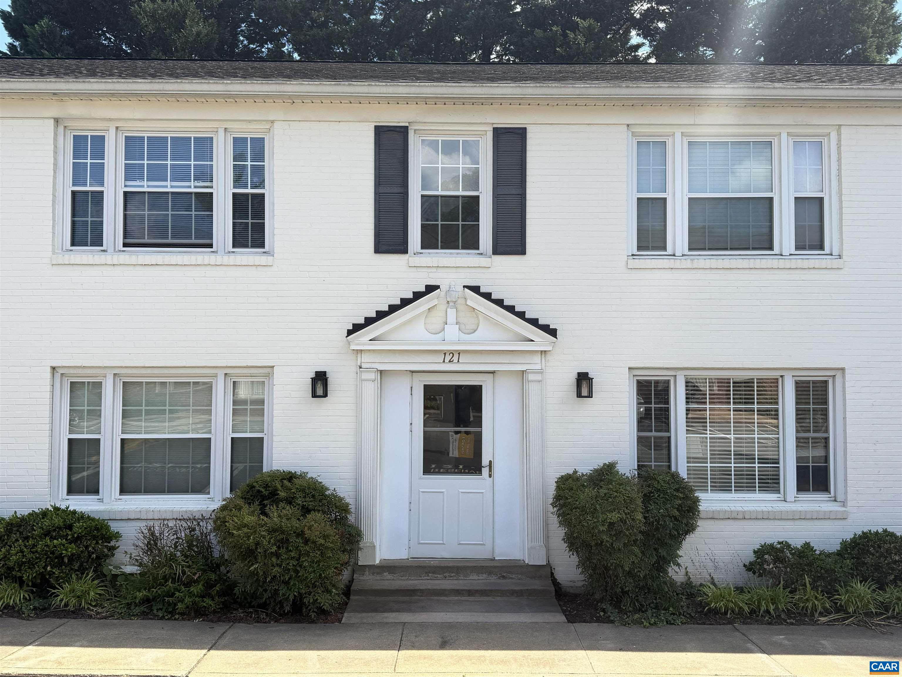 121 HESSIAN HILLS RDG, CHARLOTTESVILLE, Virginia 22901, 2 Bedrooms Bedrooms, ,1 BathroomBathrooms,Residential,121 HESSIAN HILLS RDG,677729 MLS # 677729 121 HESSIAN HILLS RDG, CHARLOTTESVILLE, Virginia 22901, 2 Bedrooms Bedrooms, ,1 BathroomBathrooms,Residential,121 HESSIAN HILLS RDG,677729 MLS # 677729