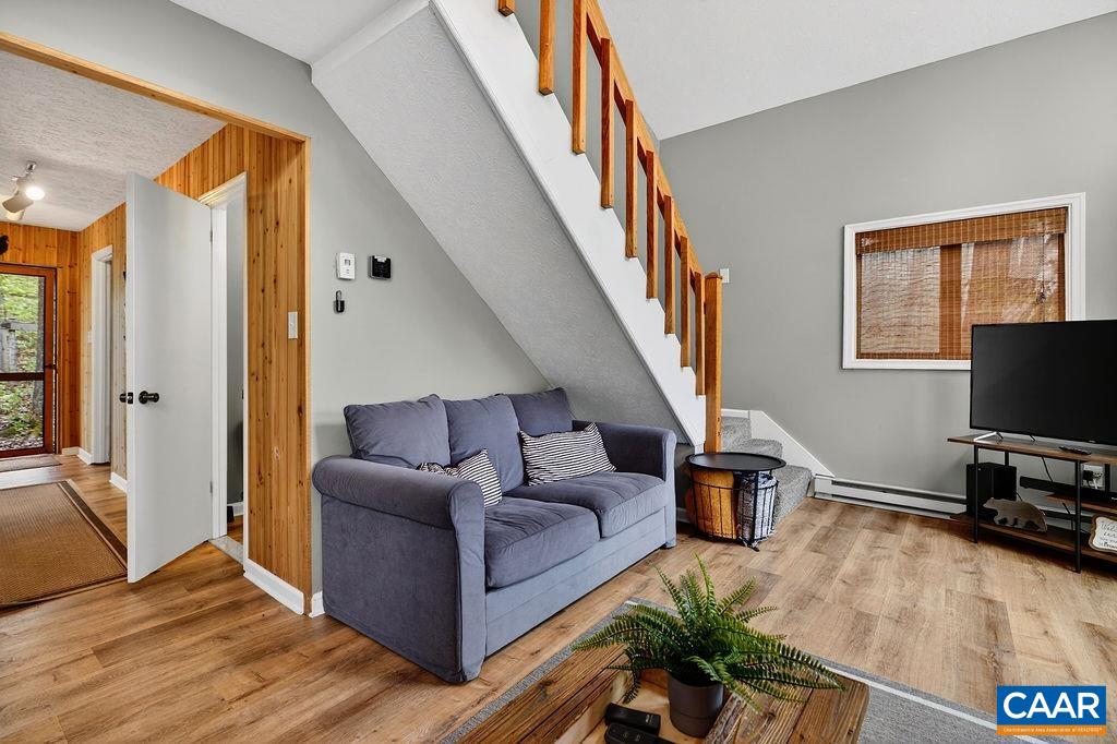 138 OAK LN, WINTERGREEN RESORT, Virginia 22967, 3 Bedrooms Bedrooms, ,2 BathroomsBathrooms,Residential,138 OAK LN,677731 MLS # 677731 138 OAK LN, WINTERGREEN RESORT, Virginia 22967, 3 Bedrooms Bedrooms, ,2 BathroomsBathrooms,Residential,138 OAK LN,677731 MLS # 677731