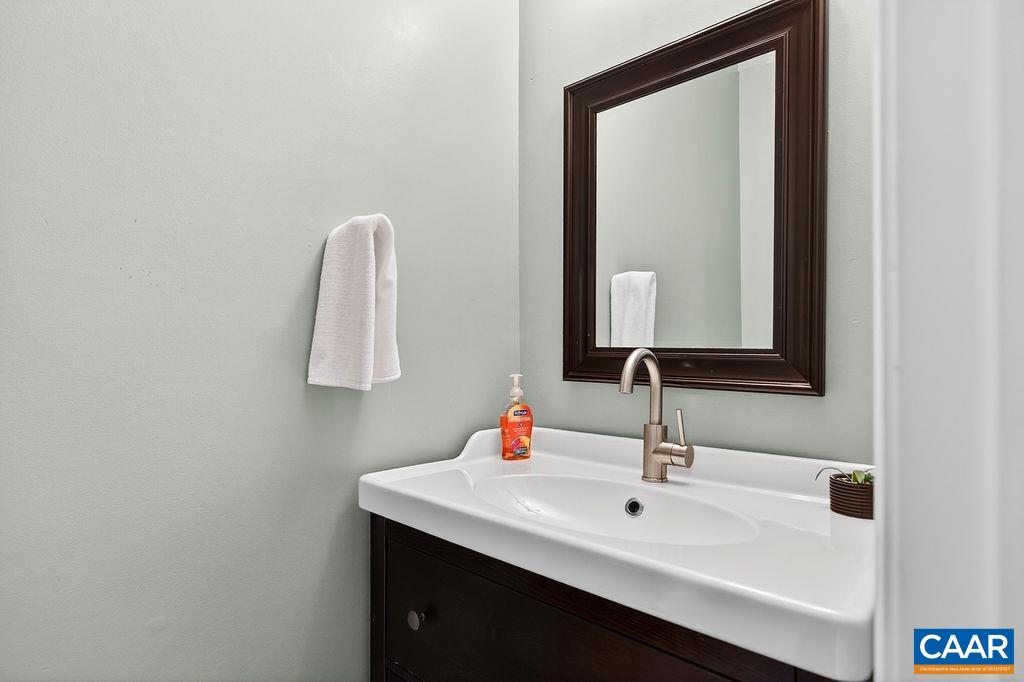 138 OAK LN, WINTERGREEN RESORT, Virginia 22967, 3 Bedrooms Bedrooms, ,2 BathroomsBathrooms,Residential,138 OAK LN,677731 MLS # 677731 138 OAK LN, WINTERGREEN RESORT, Virginia 22967, 3 Bedrooms Bedrooms, ,2 BathroomsBathrooms,Residential,138 OAK LN,677731 MLS # 677731
