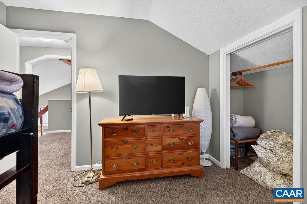 138 OAK LN, WINTERGREEN RESORT, Virginia 22967, 3 Bedrooms Bedrooms, ,2 BathroomsBathrooms,Residential,138 OAK LN,677731 MLS # 677731 138 OAK LN, WINTERGREEN RESORT, Virginia 22967, 3 Bedrooms Bedrooms, ,2 BathroomsBathrooms,Residential,138 OAK LN,677731 MLS # 677731