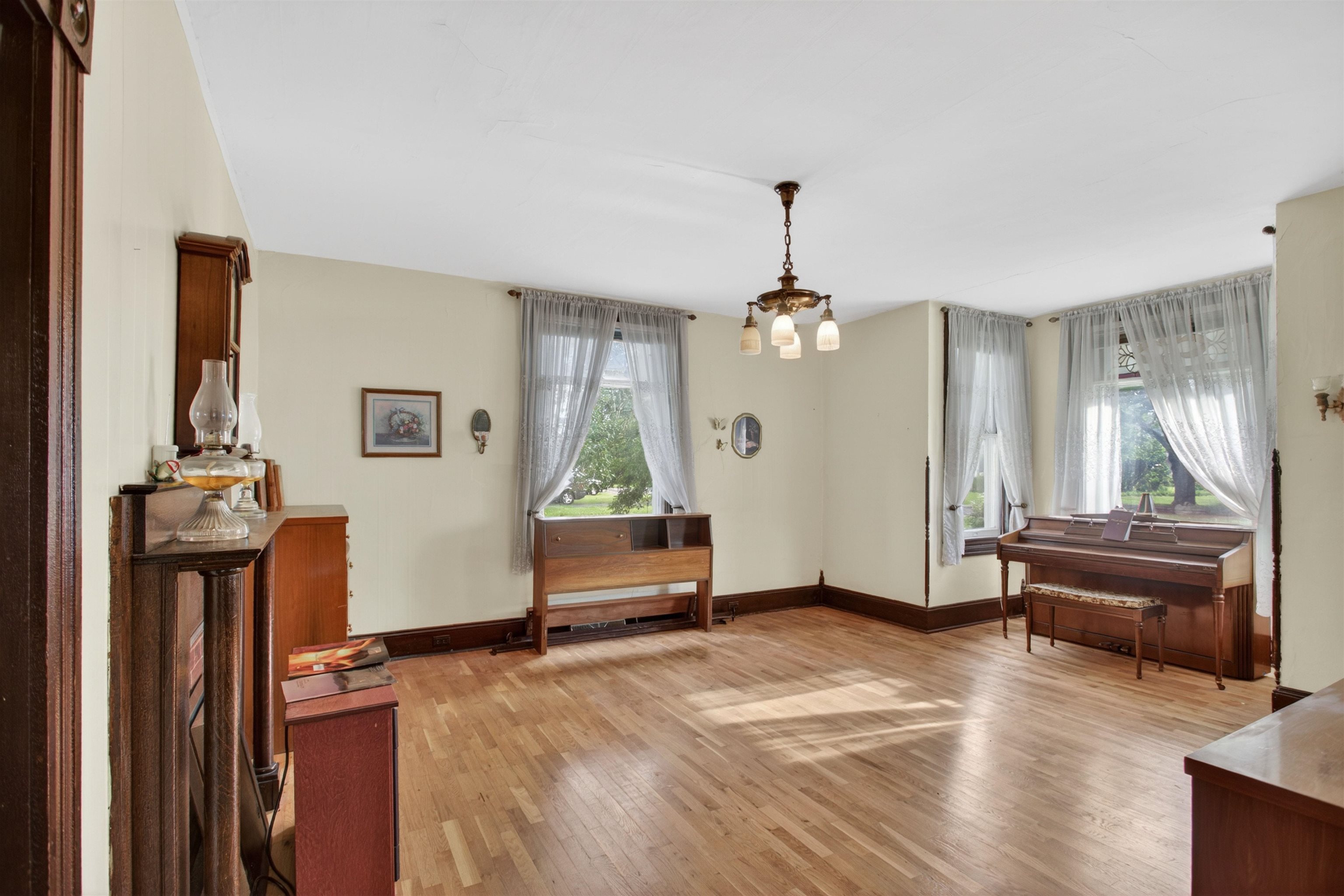 100 ASHBY AVE, ELKTON, Virginia 22827, 3 Bedrooms Bedrooms, ,2 BathroomsBathrooms,Residential,100 ASHBY AVE,677737 MLS # 677737 100 ASHBY AVE, ELKTON, Virginia 22827, 3 Bedrooms Bedrooms, ,2 BathroomsBathrooms,Residential,100 ASHBY AVE,677737 MLS # 677737