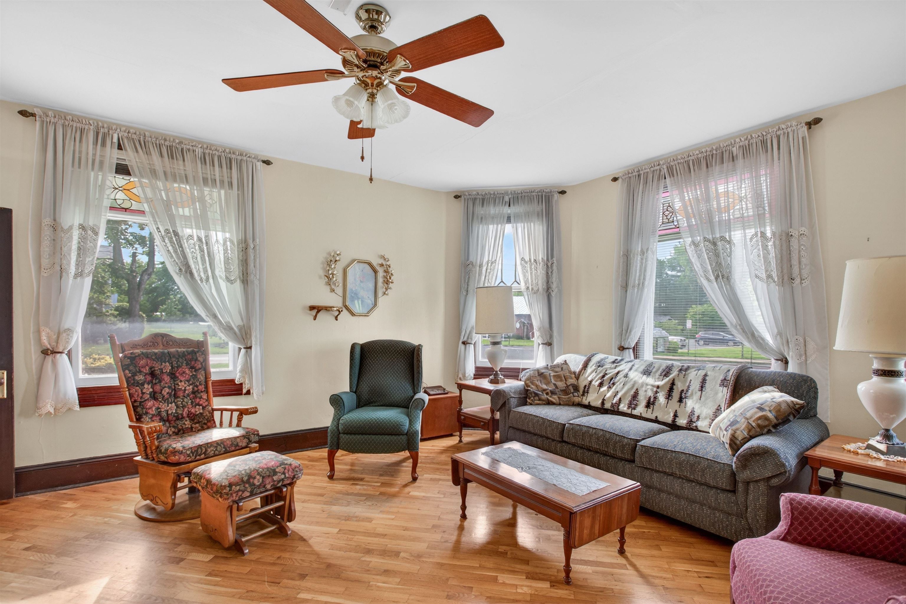 100 ASHBY AVE, ELKTON, Virginia 22827, 3 Bedrooms Bedrooms, ,2 BathroomsBathrooms,Residential,100 ASHBY AVE,677737 MLS # 677737 100 ASHBY AVE, ELKTON, Virginia 22827, 3 Bedrooms Bedrooms, ,2 BathroomsBathrooms,Residential,100 ASHBY AVE,677737 MLS # 677737