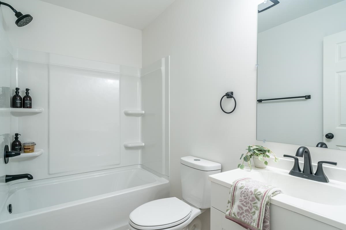 1205 BURNETT ST, STAUNTON, Virginia 24401, 2 Bedrooms Bedrooms, ,1 BathroomBathrooms,Residential,1205 BURNETT ST,677740 MLS # 677740 1205 BURNETT ST, STAUNTON, Virginia 24401, 2 Bedrooms Bedrooms, ,1 BathroomBathrooms,Residential,1205 BURNETT ST,677740 MLS # 677740