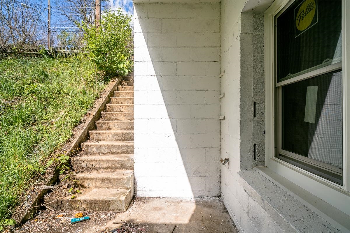 1205 BURNETT ST, STAUNTON, Virginia 24401, 2 Bedrooms Bedrooms, ,1 BathroomBathrooms,Residential,1205 BURNETT ST,677740 MLS # 677740 1205 BURNETT ST, STAUNTON, Virginia 24401, 2 Bedrooms Bedrooms, ,1 BathroomBathrooms,Residential,1205 BURNETT ST,677740 MLS # 677740