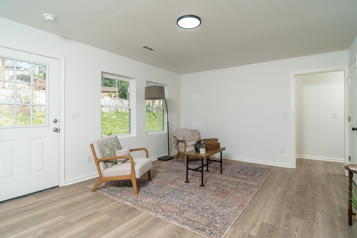 1205 BURNETT ST, STAUNTON, Virginia 24401, 2 Bedrooms Bedrooms, ,1 BathroomBathrooms,Residential,1205 BURNETT ST,677740 MLS # 677740 1205 BURNETT ST, STAUNTON, Virginia 24401, 2 Bedrooms Bedrooms, ,1 BathroomBathrooms,Residential,1205 BURNETT ST,677740 MLS # 677740