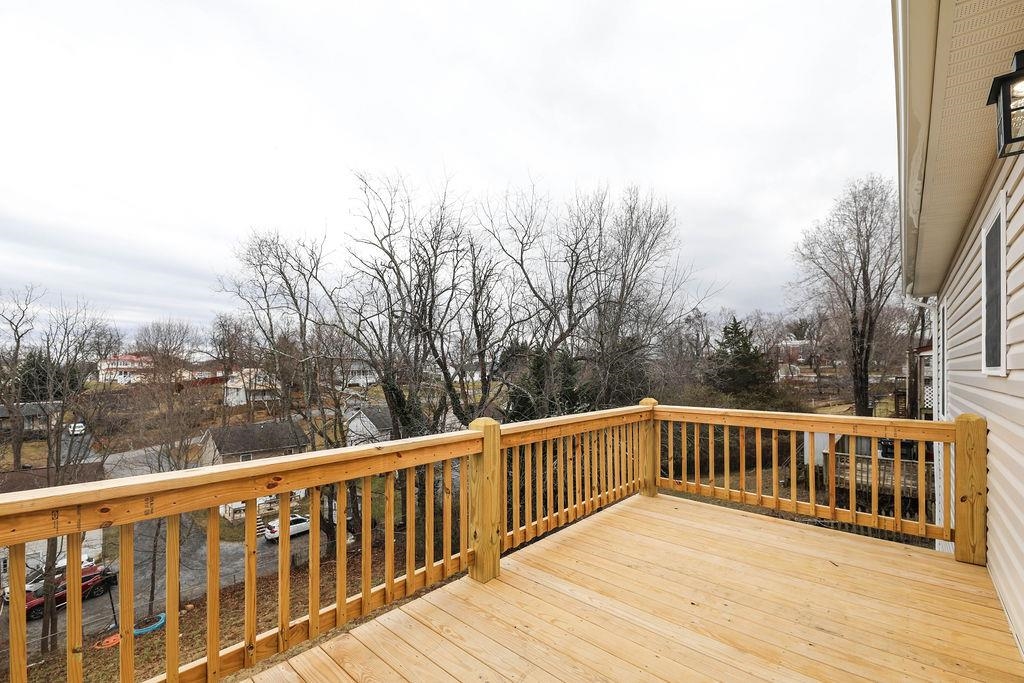 127 S WAVERLEY ST, STAUNTON, Virginia 24401, ,Residential,127 S WAVERLEY ST,677747 MLS # 677747 127 S WAVERLEY ST, STAUNTON, Virginia 24401, ,Residential,127 S WAVERLEY ST,677747 MLS # 677747