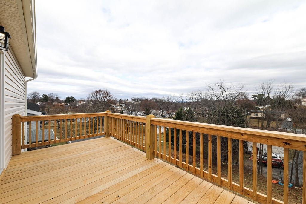 127 S WAVERLEY ST, STAUNTON, Virginia 24401, ,Residential,127 S WAVERLEY ST,677747 MLS # 677747 127 S WAVERLEY ST, STAUNTON, Virginia 24401, ,Residential,127 S WAVERLEY ST,677747 MLS # 677747